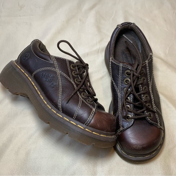 Dr. Martens Shoes - Dr. Martens 12283 Daisy  Floral Chuncky Dark Brown Leather Oxfords